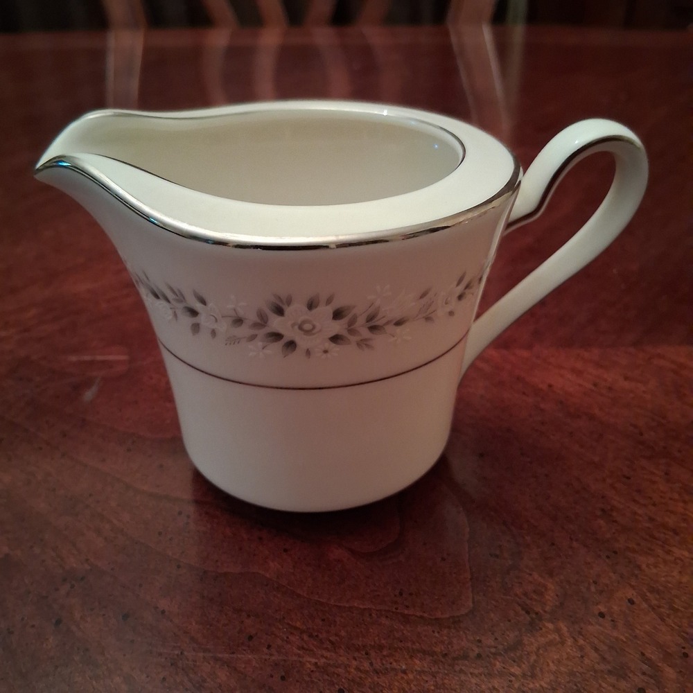 Noritake Ivory China Heather 7548 Creamer Gray Floral Platinum Trim Japan